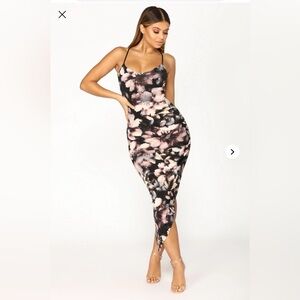 Fashion Nova - Asymmetrical Garden Cafe Floral Side Ruched Dress